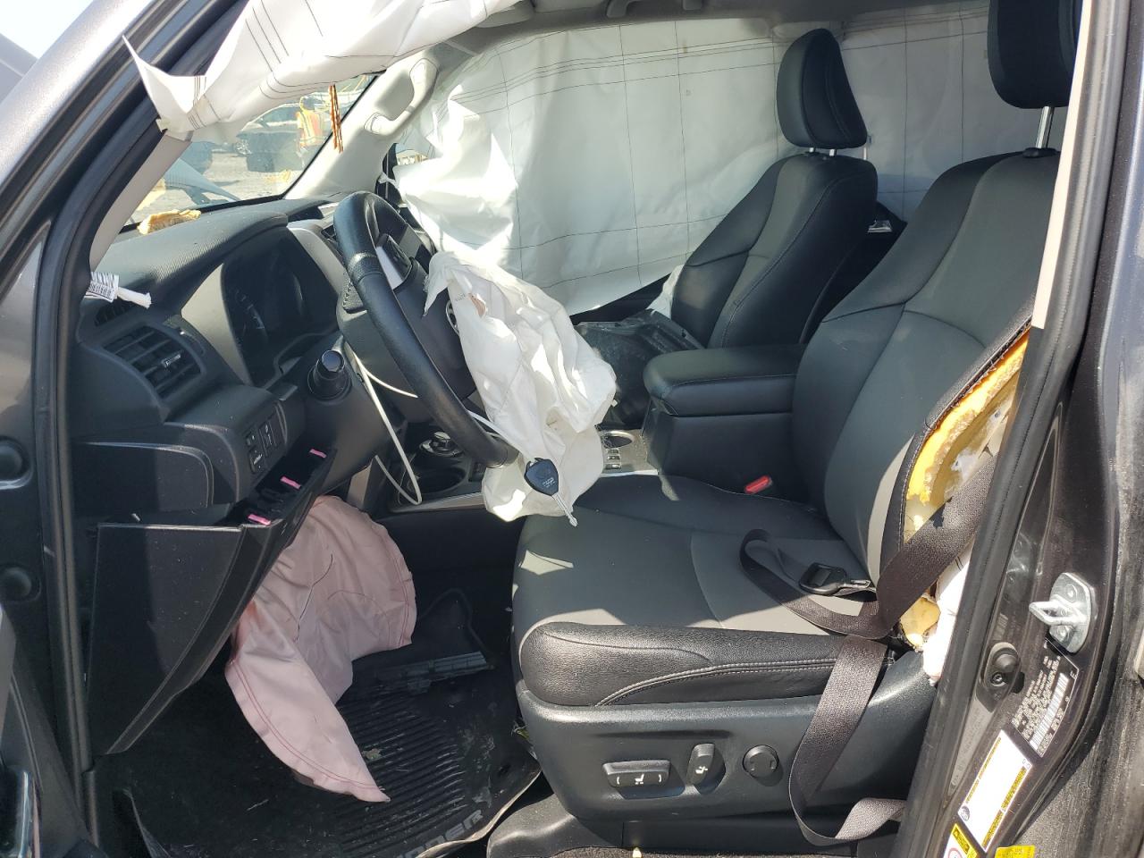 2018 Toyota 4Runner Sr5/Sr5 Premium VIN: JTEBU5JRXJ5603738 Lot: 65630905