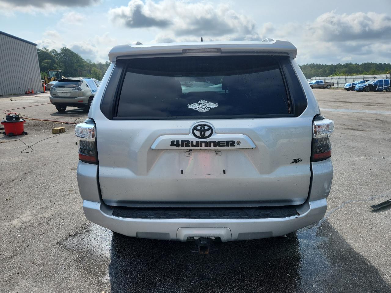 2017 Toyota 4Runner Sr5 VIN: JTEZU5JR4H5163153 Lot: 64095815