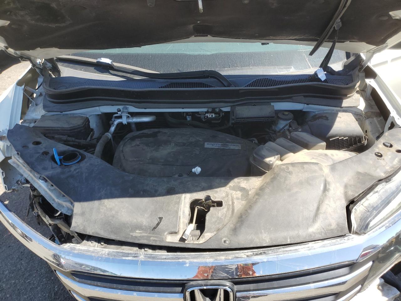 2018 Honda Pilot Exl VIN: 5FNYF5H5XJB031533 Lot: 64419275
