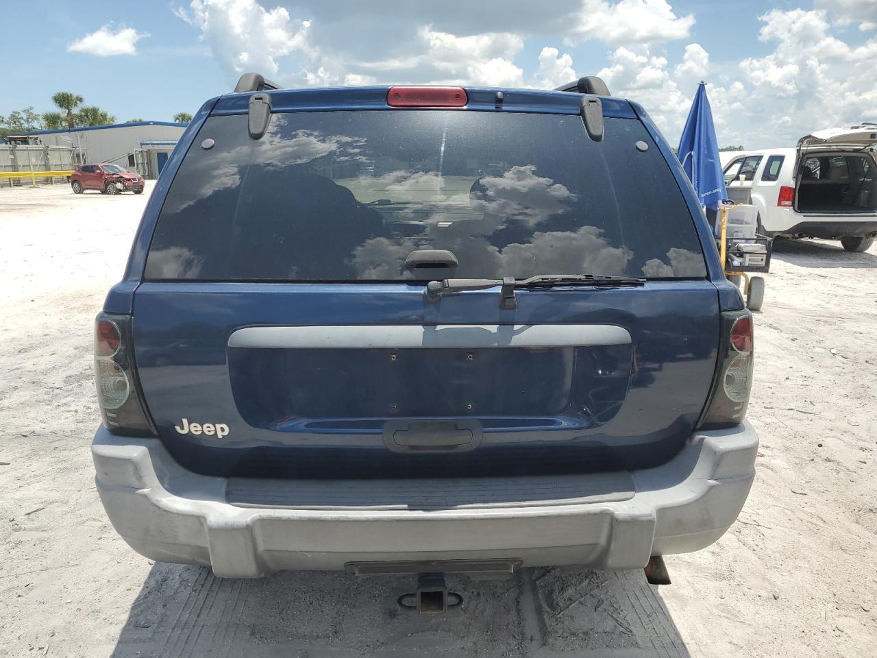 2002 Jeep Grand Cherokee Laredo VIN: 1J4GX48SX2C142276 Lot: 65504305