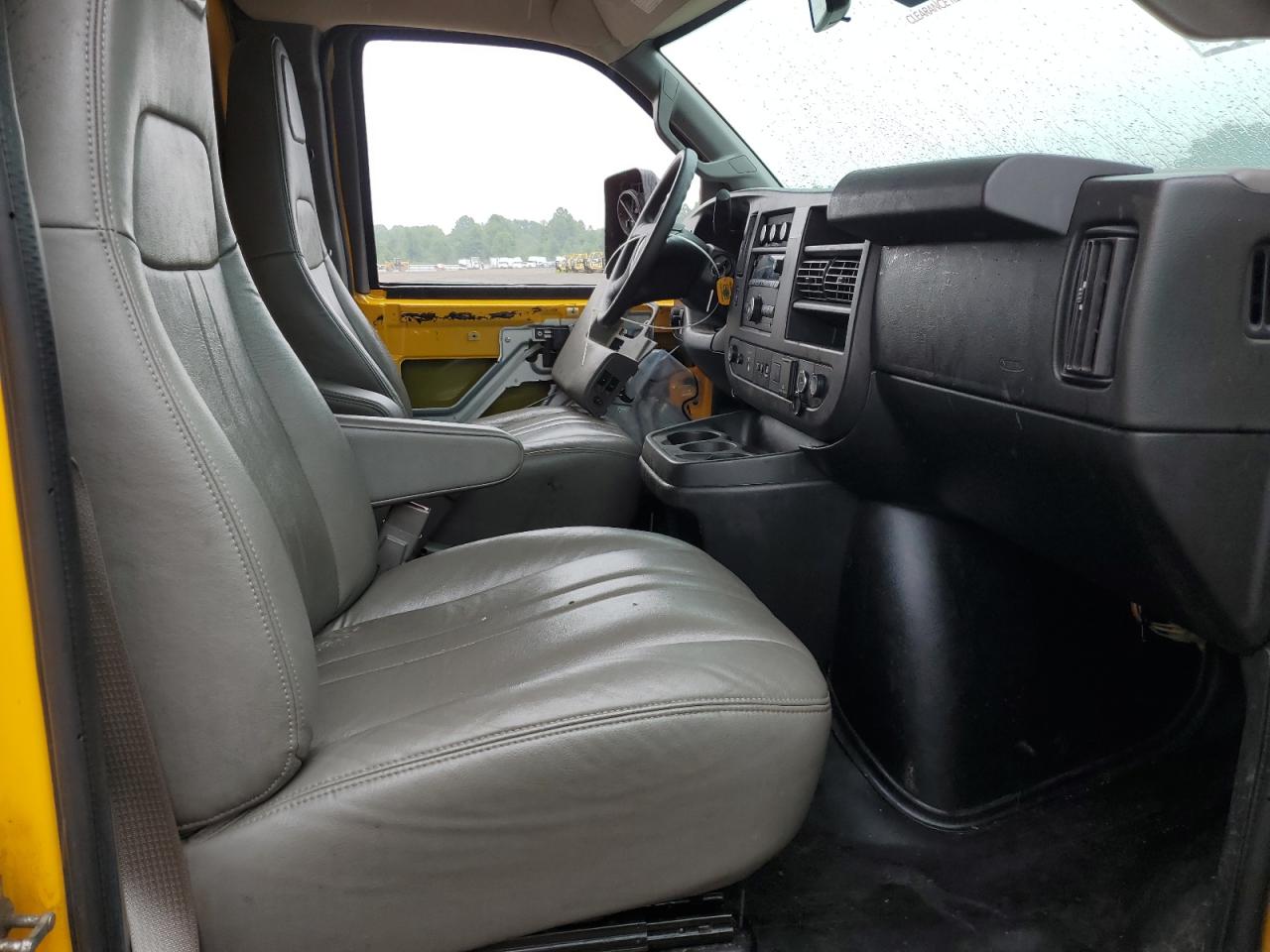 2021 GMC Savana Cut - Trucks Expeditor Truck VIN: 7GZ37TC72MN007269 Lot: 65015645