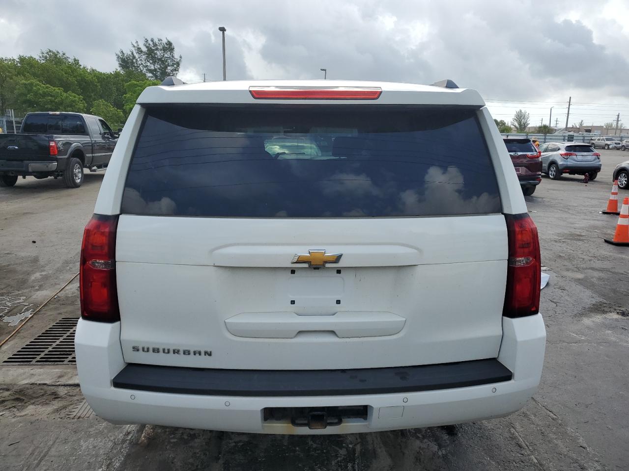 1gnskhkc1kr178188 1GNSKHKC1KR178188 2019 Chevrolet Suburban K1500 Lt