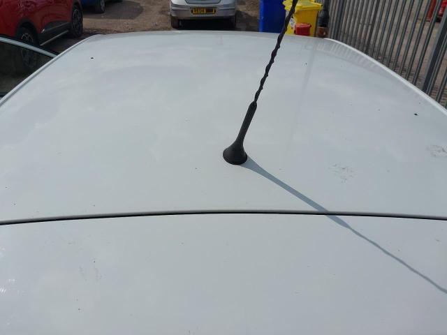 2012 VOLKSWAGEN UP WHITE