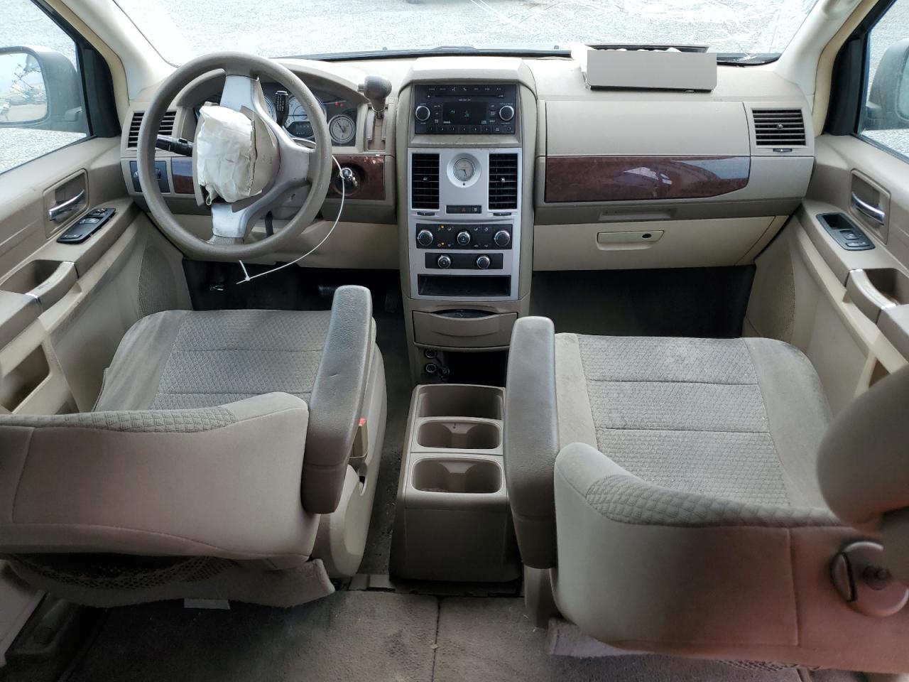 2010 Chrysler Town & Country Lx VIN: 2A4RR2D14AR441739 Lot: 64903955