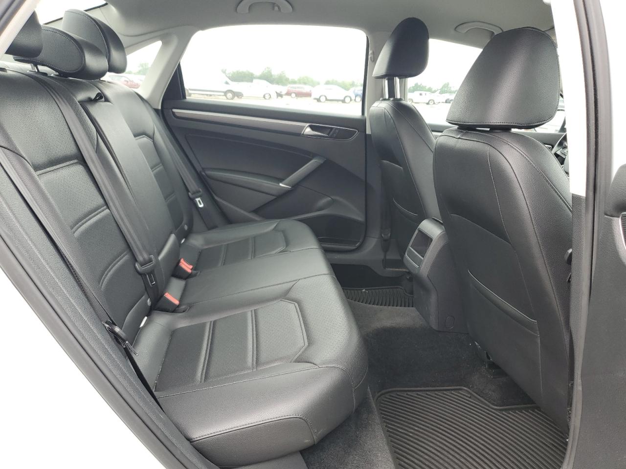 2017 Volkswagen Passat R-Line VIN: 1VWDT7A38HC031479 Lot: 64720935