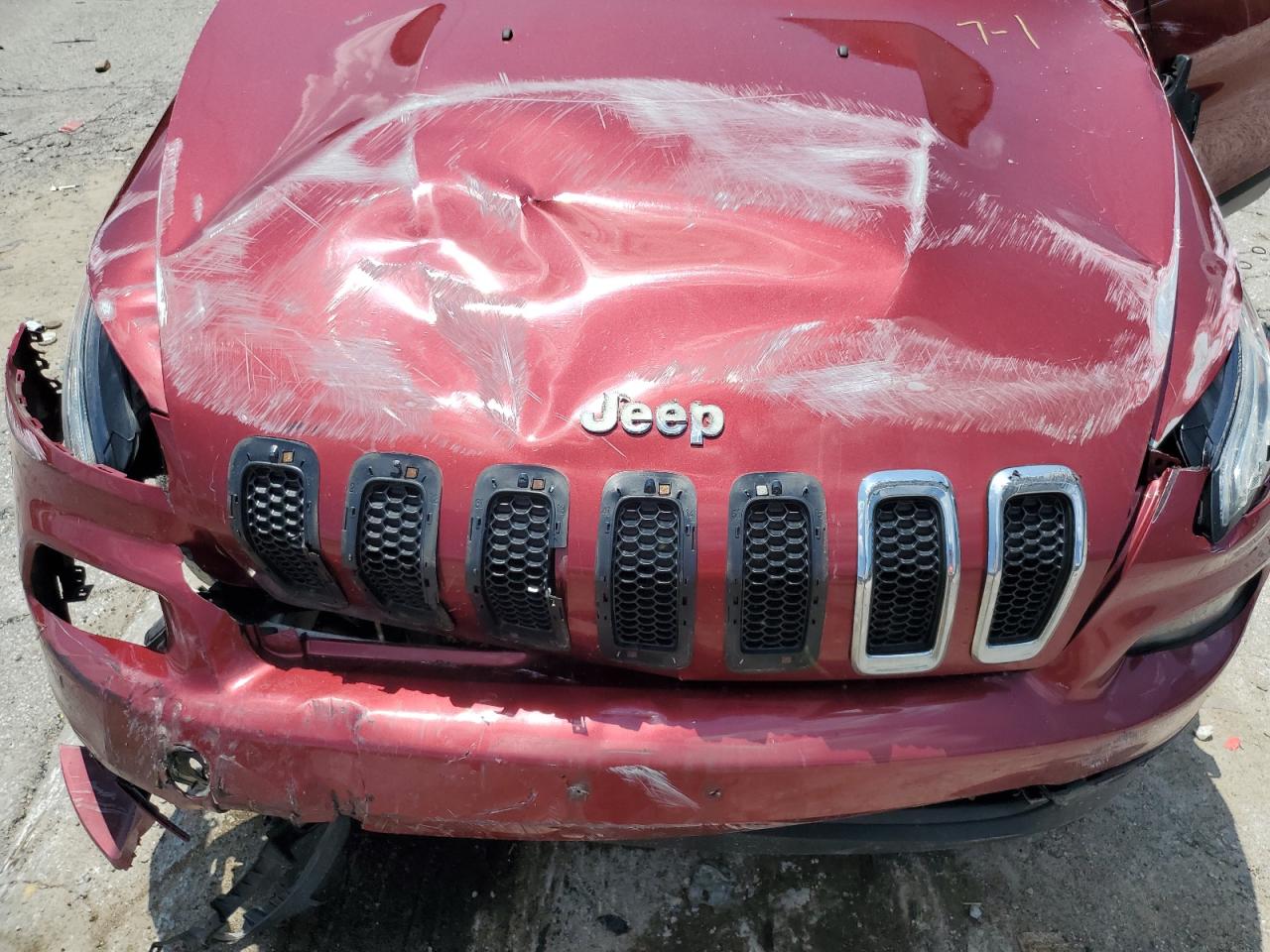 2014 Jeep Cherokee Latitude VIN: 1C4PJMCB7EW204024 Lot: 63393365