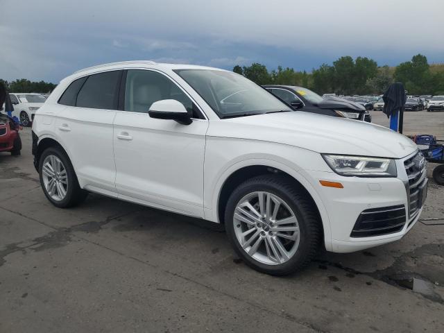  AUDI Q5 2018 Белы