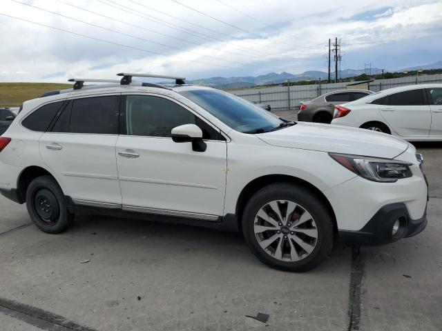 SUBARU OUTBACK 2018 Белы