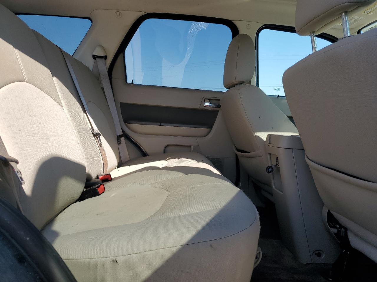 2010 Mercury Mariner VIN: 4M2CN8B72AKJ03542 Lot: 63404685