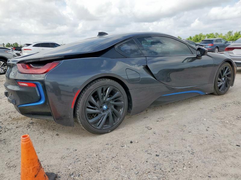 2015 BMW I8   