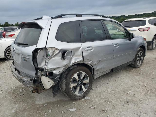  SUBARU FORESTER 2018 Srebrny