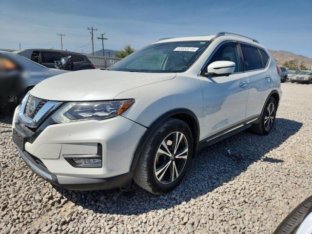  NISSAN ROGUE 2017 White