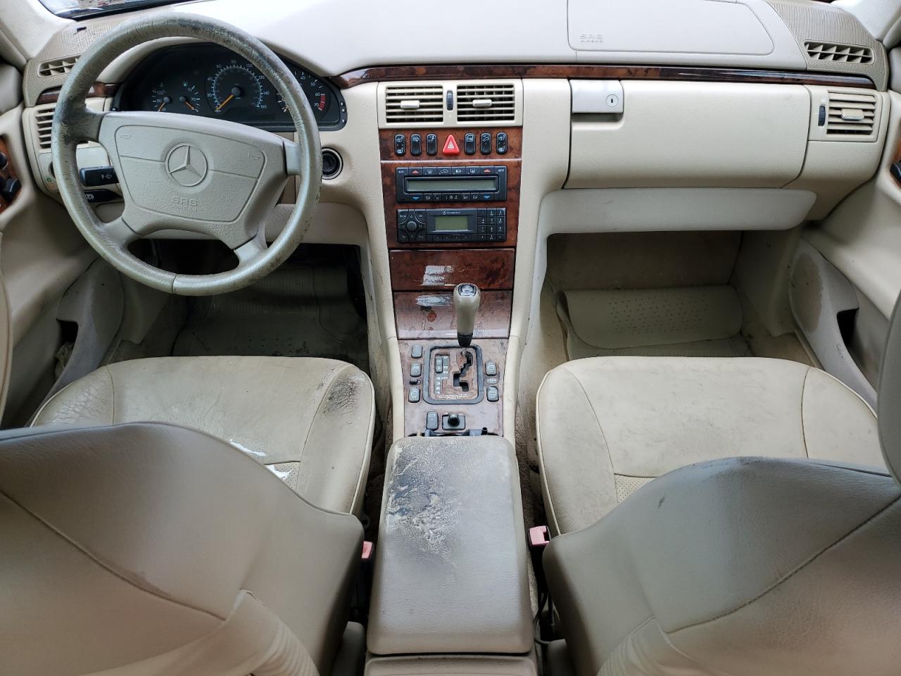 1999 Mercedes-Benz E 320 4Matic VIN: WDBJF82H7XX021061 Lot: 64169935