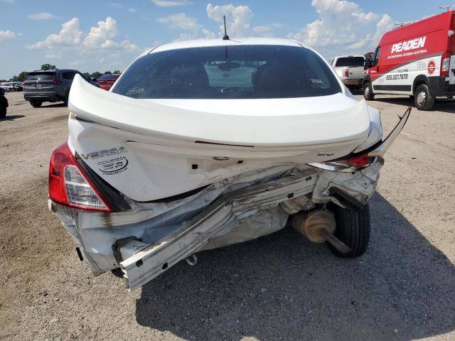  NISSAN VERSA 2019 Белы