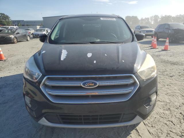  FORD ESCAPE 2017 Czarny