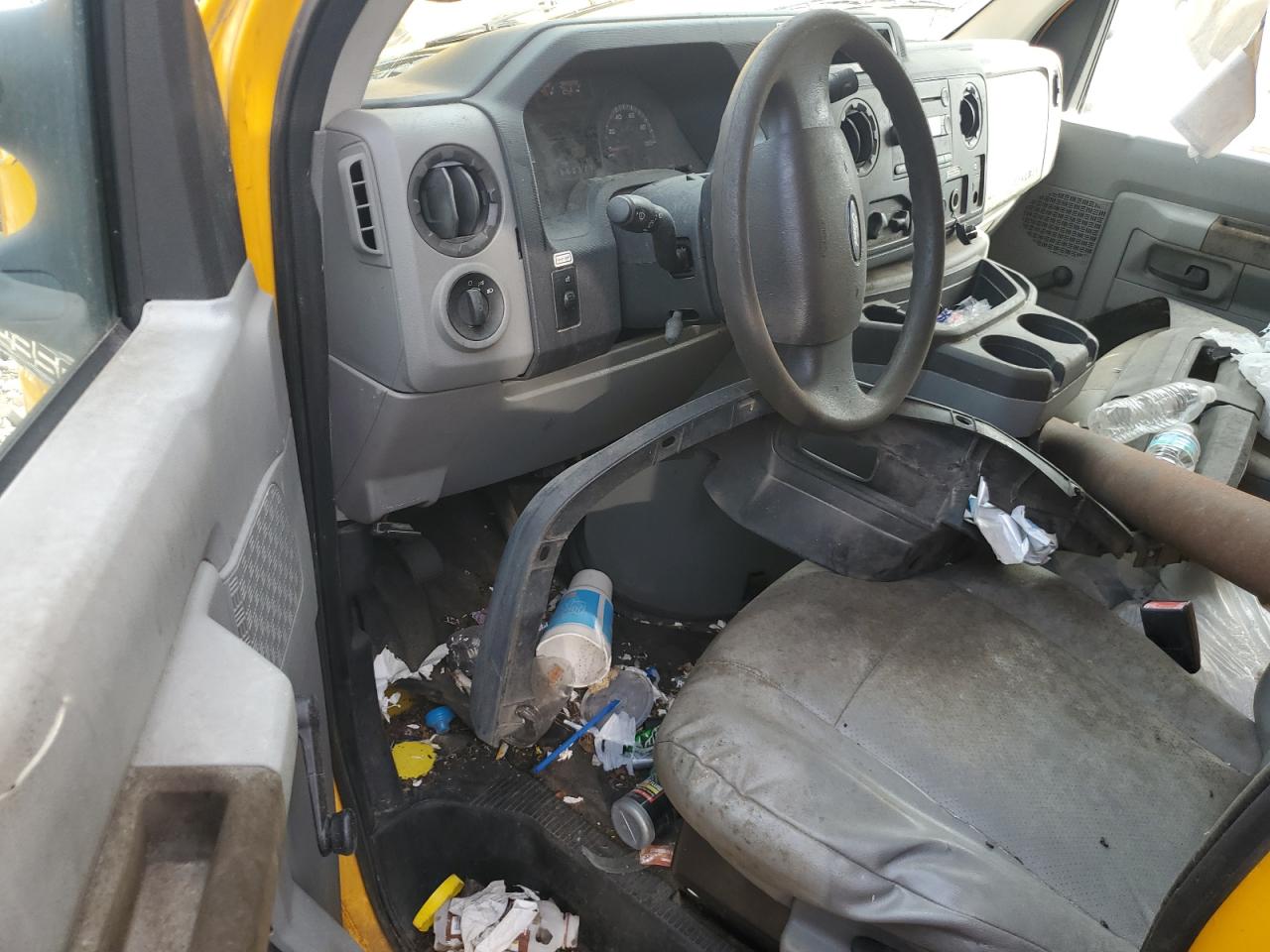 2012 Ford Econoline E350 Super Duty Cutaway Van VIN: 1FDWE3FS8CDA63216 Lot: 64882435