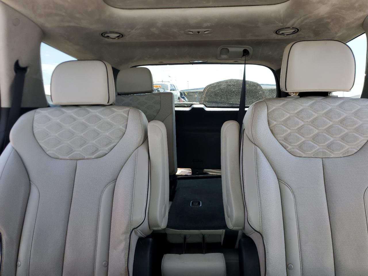 2022 Hyundai Palisade Calligraphy VIN: KM8R7DHE0NU382861 Lot: 64500385