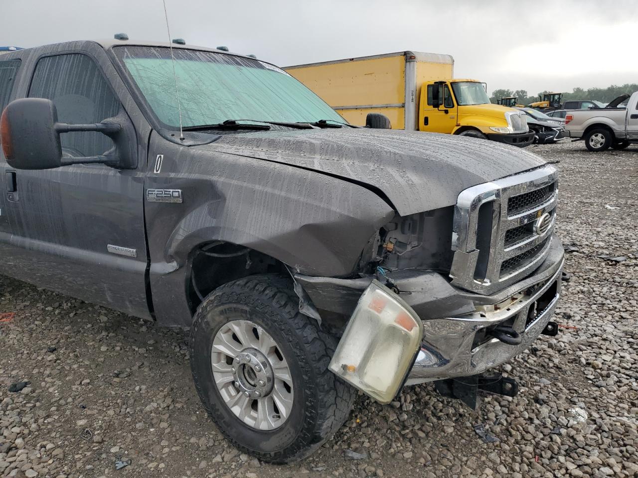 2005 Ford F250 Super Duty VIN: 1FTSX21P75EA71749 Lot: 64941795