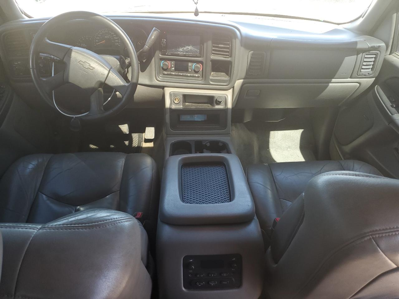 2003 Chevrolet Suburban K1500 VIN: 3GNFK16Z43G156940 Lot: 64765945