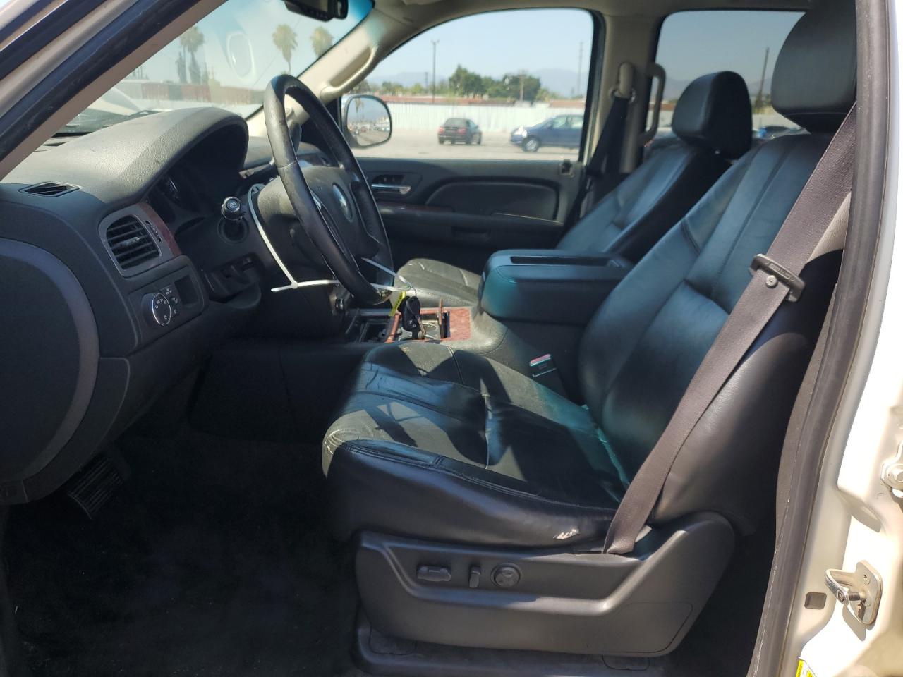 2008 Chevrolet Suburban C1500 Ls VIN: 1GNFC16J88R220573 Lot: 64887315