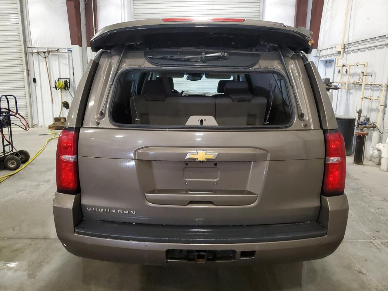 2015 Chevrolet Suburban K1500 Lt VIN: 1GNSKJKC6FR513538 Lot: 63573265
