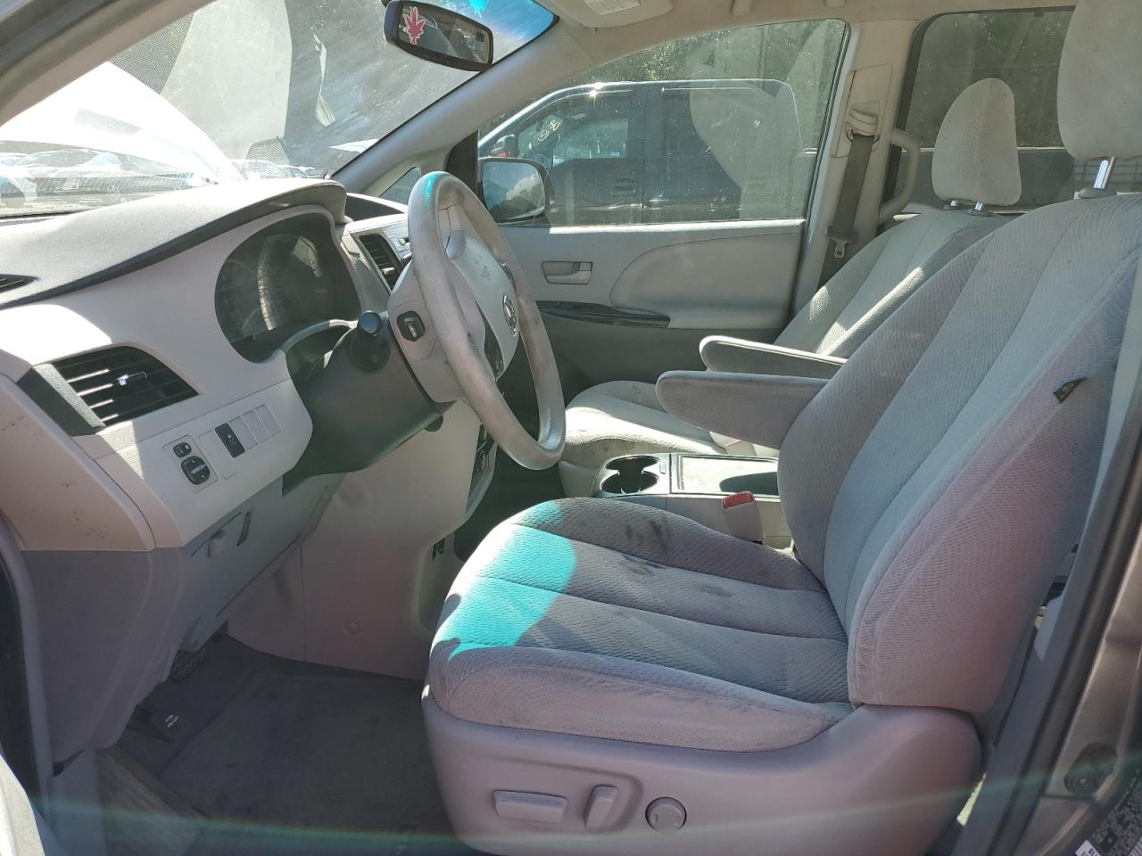 2014 Toyota Sienna Le VIN: 5TDKK3DC0ES426350 Lot: 64195875