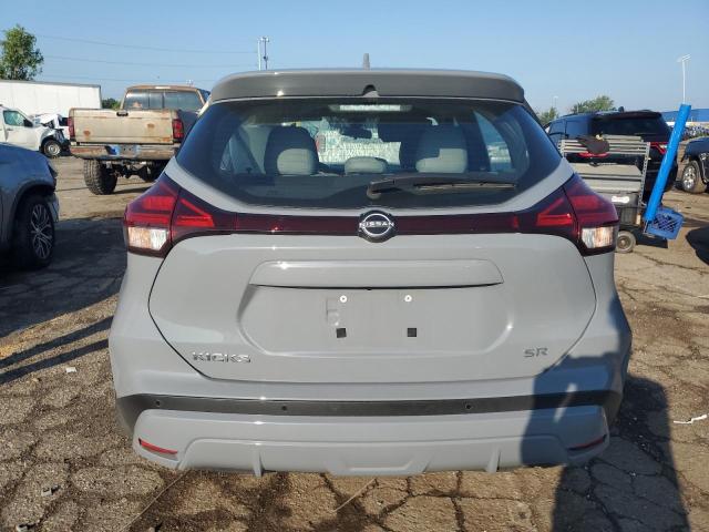  NISSAN KICKS 2024 Gray