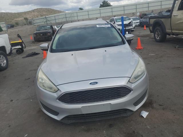 Hatchbacks FORD FOCUS 2016 Silver