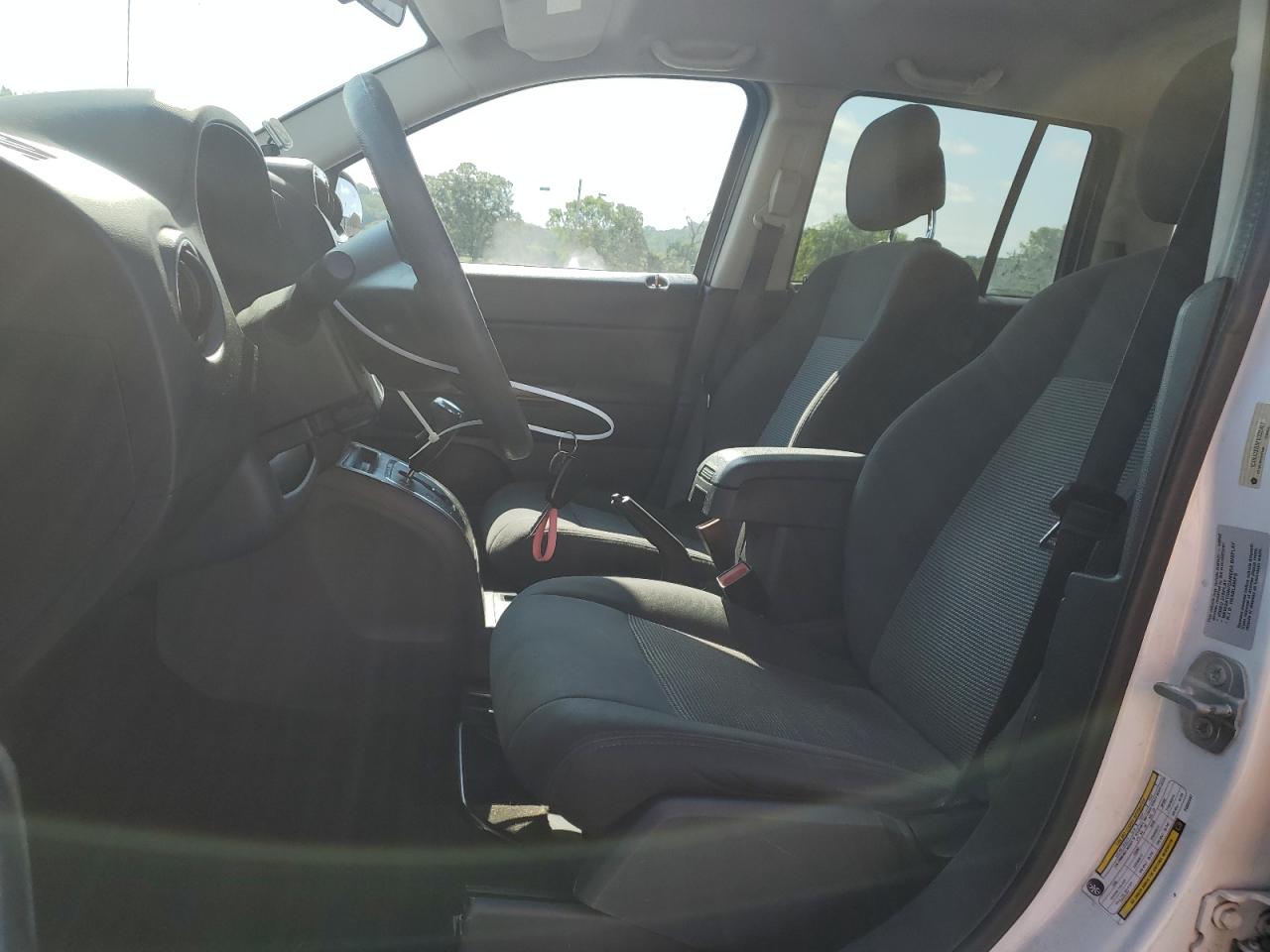 2015 Jeep Compass Sport VIN: 1C4NJDBB8FD332407 Lot: 65538645
