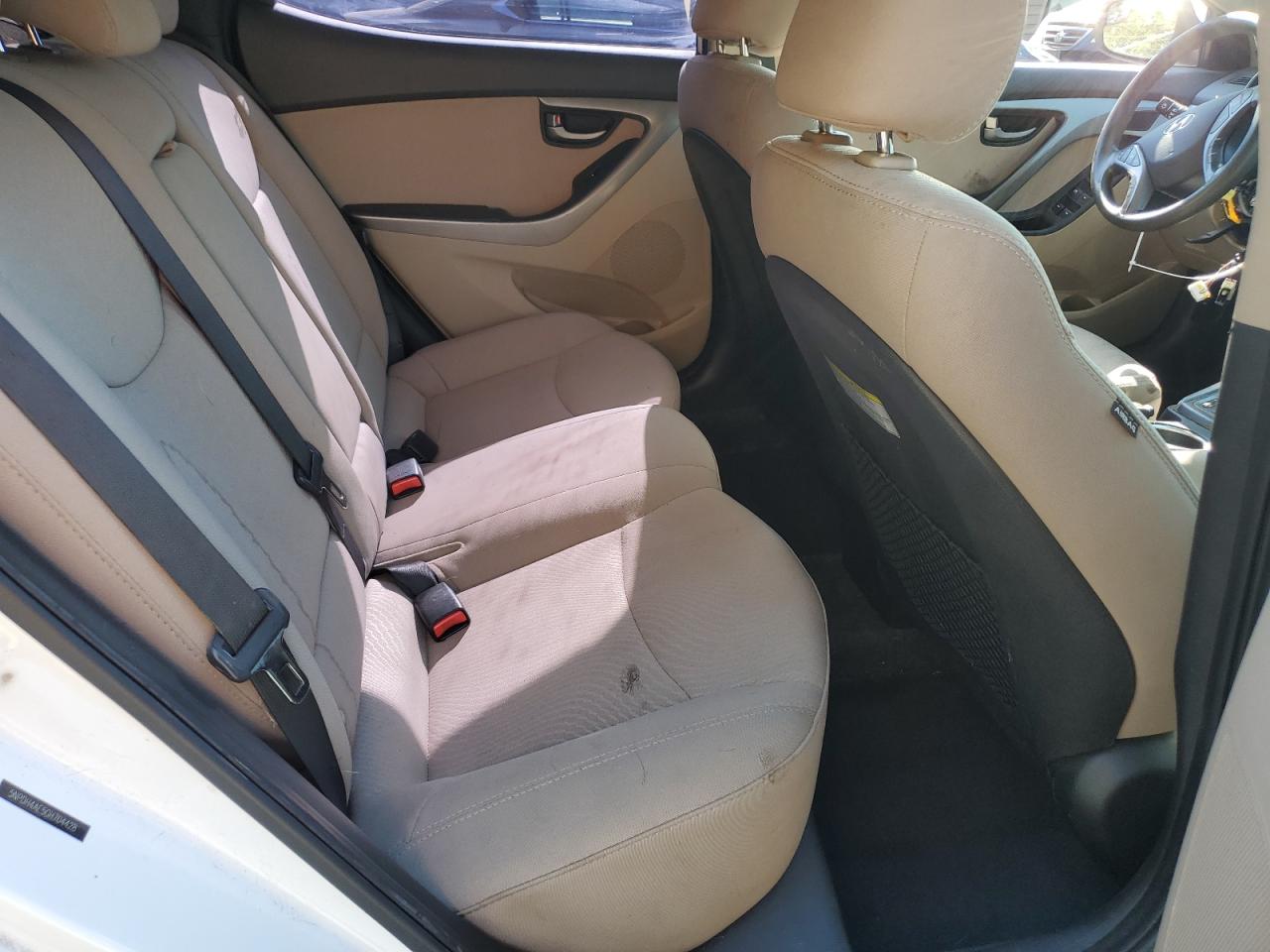 2016 Hyundai Elantra Se VIN: 5NPDH4AE5GH704428 Lot: 66845465