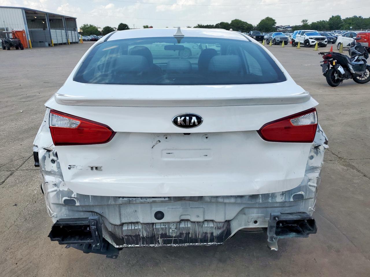 2017 Kia Forte Lx VIN: 3KPFL4A77HE074717 Lot: 65163655