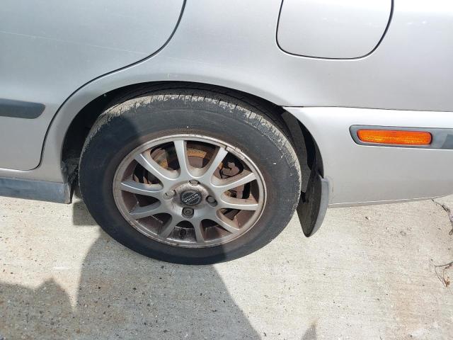 2003 VOLVO V40 S