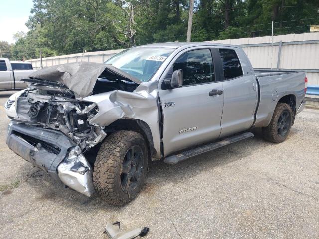  TOYOTA TUNDRA 2017 Srebrny