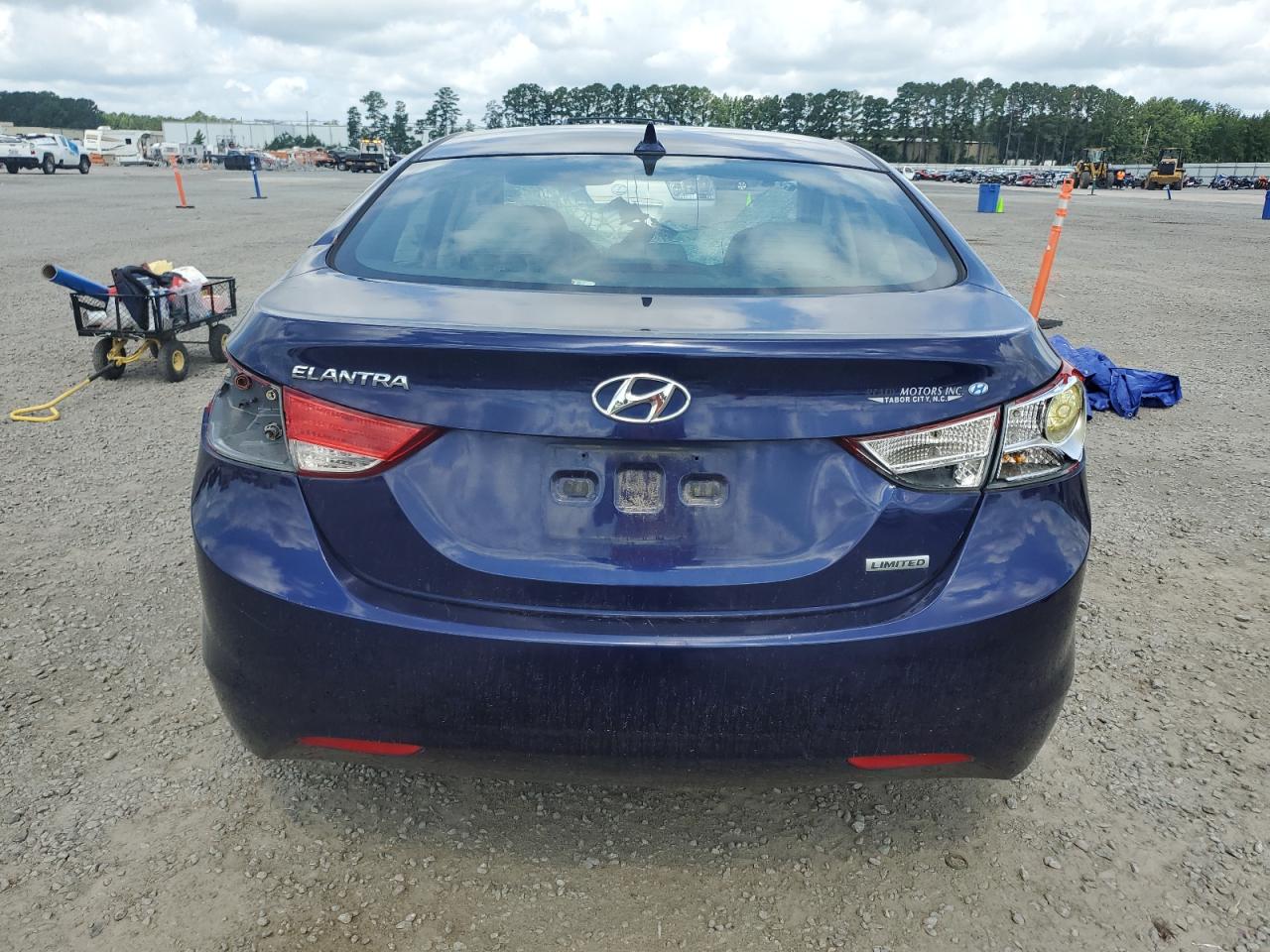 2013 Hyundai Elantra Gls VIN: 5NPDH4AE7DH183000 Lot: 64001845