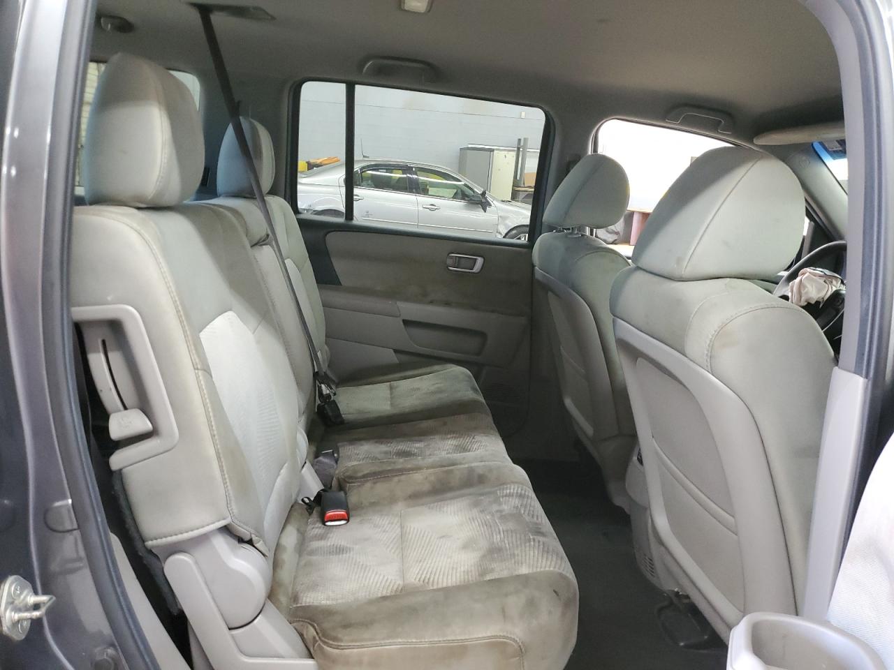 2012 Honda Pilot Lx VIN: 5FNYF4H28CB012885 Lot: 63329945