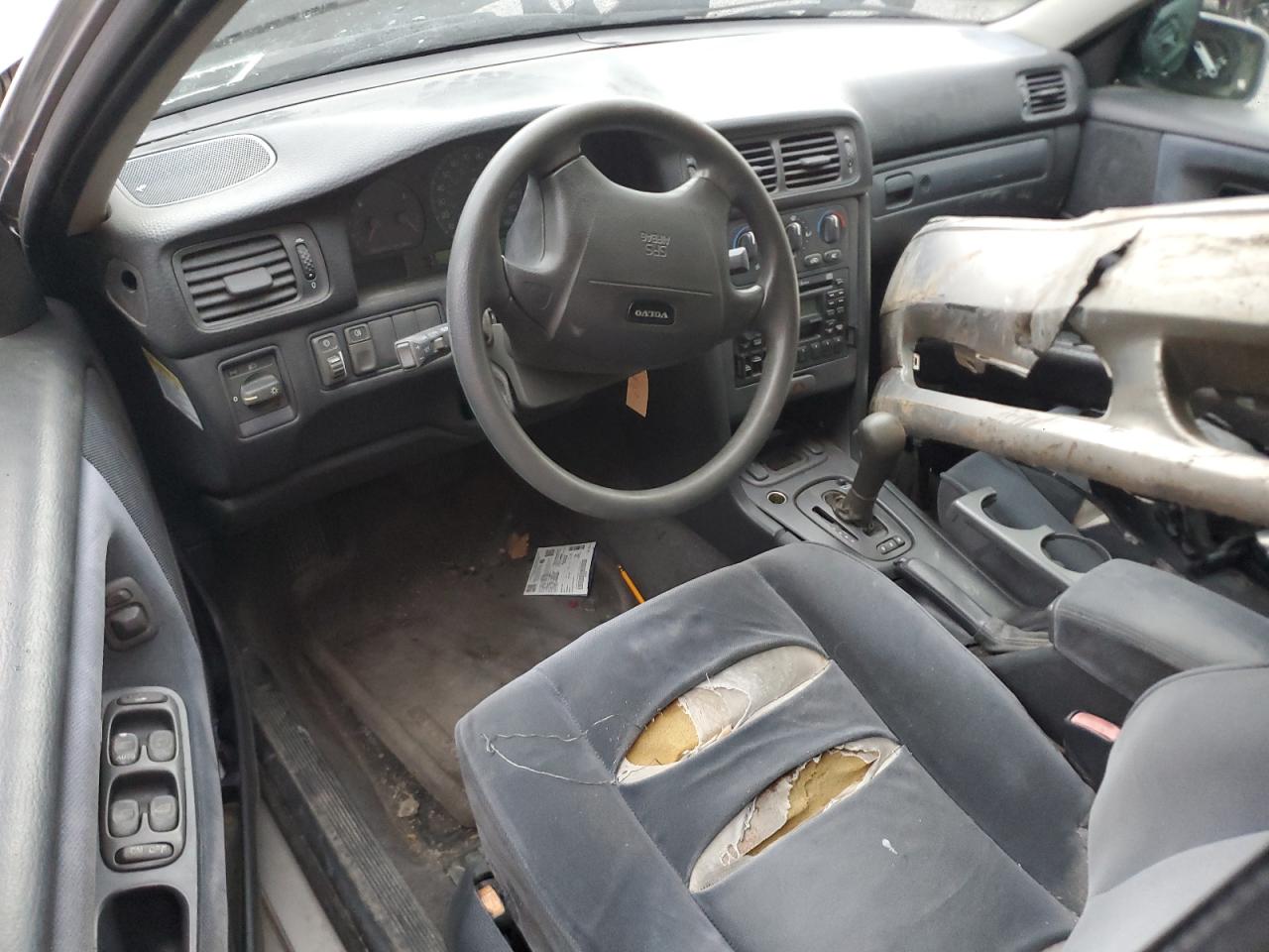 1998 Volvo S70 VIN: YV1LS554XW2443120 Lot: 63034585
