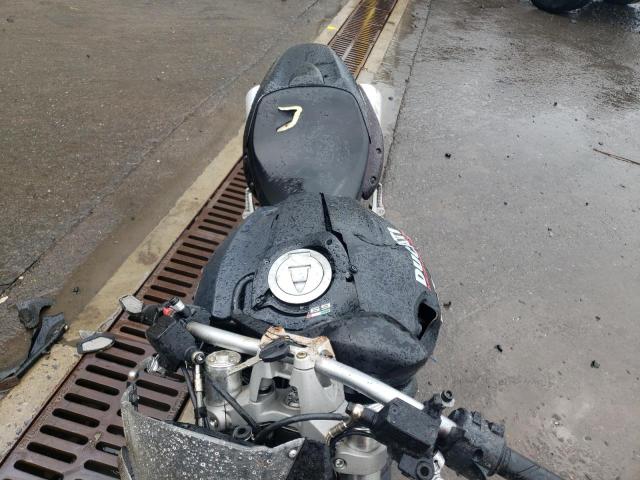 2012 DUCATI MONSTER 696  