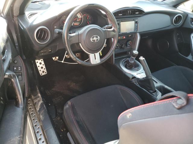 Coupet TOYOTA SCION 2015 Srebrny