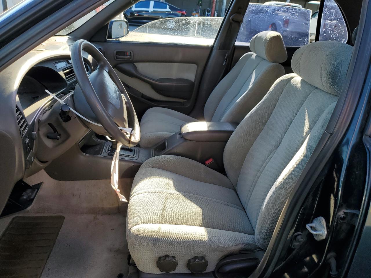 1994 Toyota Camry Le VIN: 4T1GK12E0RU064810 Lot: 66139765