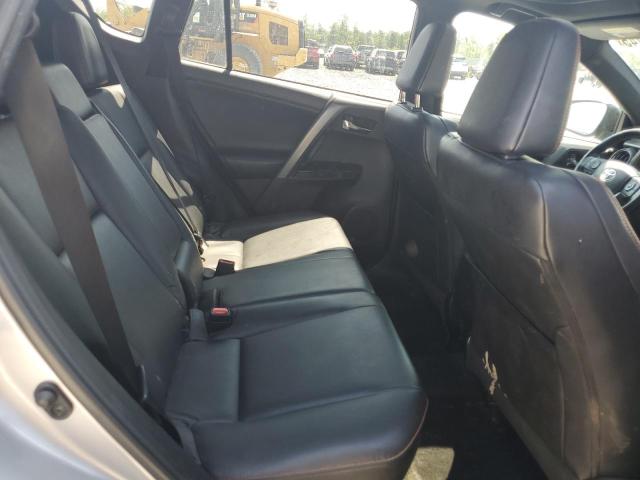 2018 TOYOTA RAV4 SE  