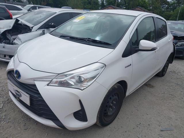 TOYOTA VITZ AUTO 2017