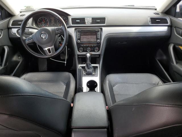 Sedans VOLKSWAGEN PASSAT 2013 Gray