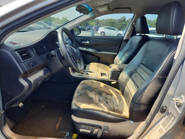  TOYOTA CAMRY 2015 Srebrny