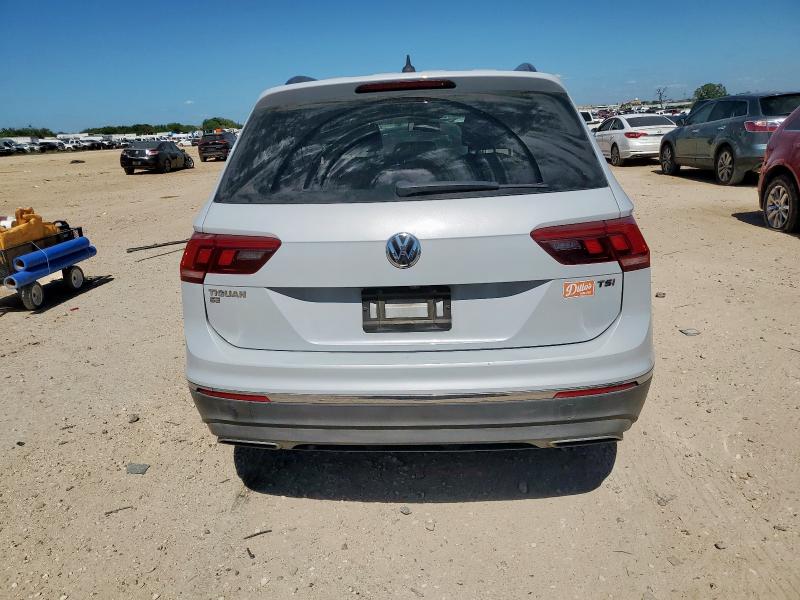  VOLKSWAGEN TIGUAN 2018 Silver