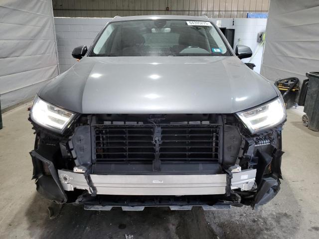 Паркетники AUDI Q7 2017 Серый