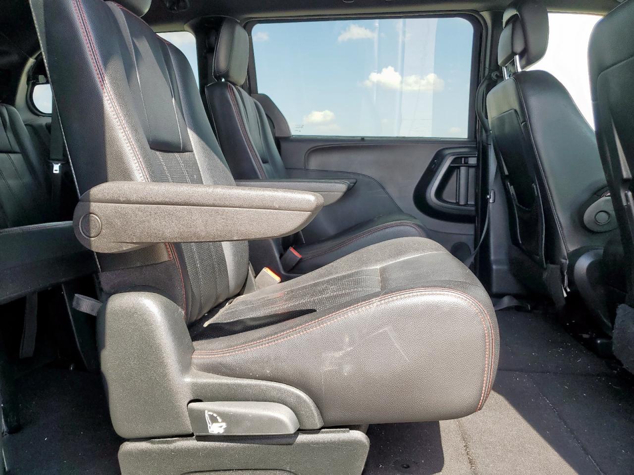 2018 Dodge Grand Caravan Gt VIN: 2C4RDGEG1JR281114 Lot: 66255355