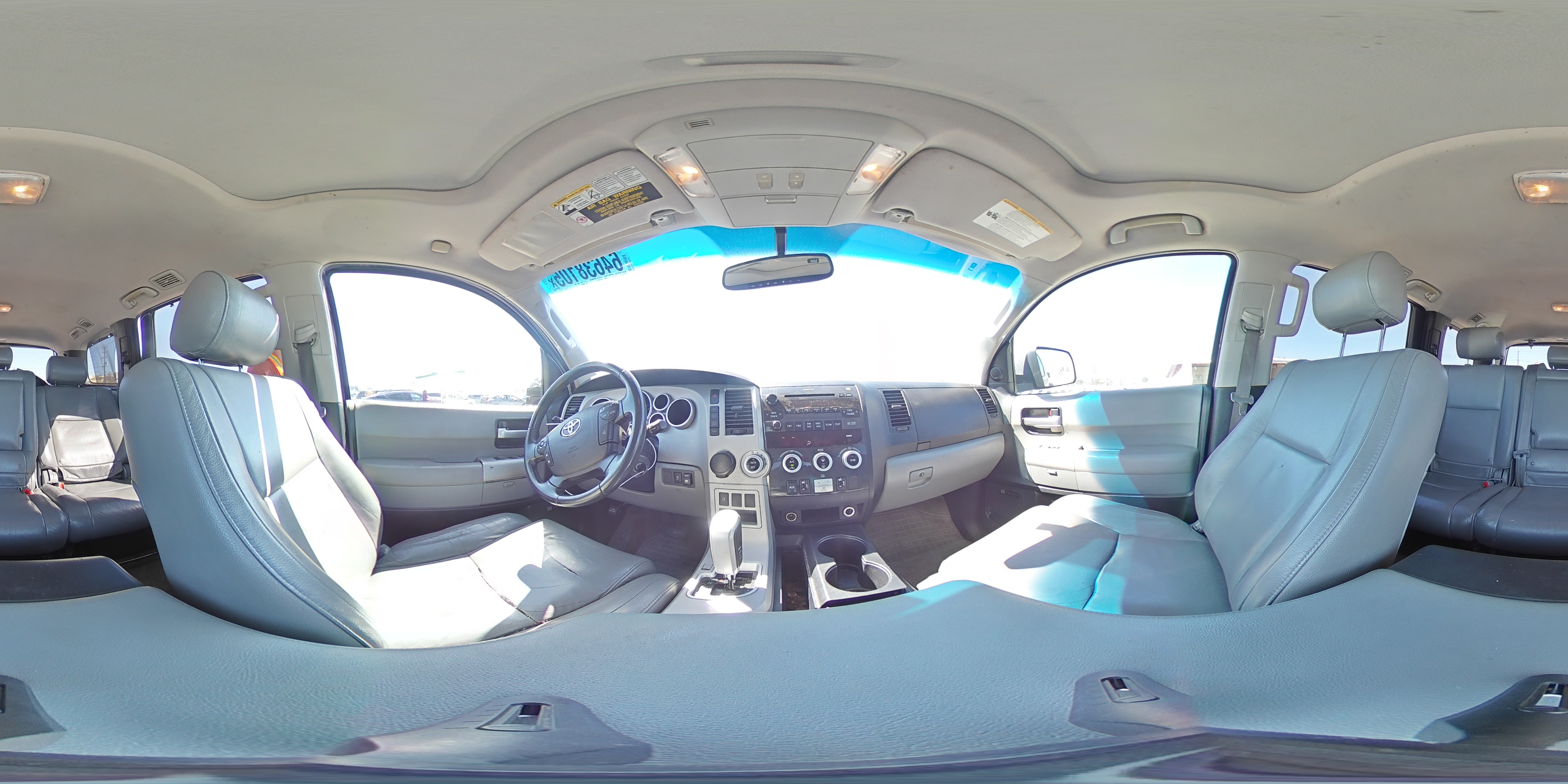 2008 Toyota Sequoia Limited VIN: 5TDZY68A48S008692 Lot: 64638105