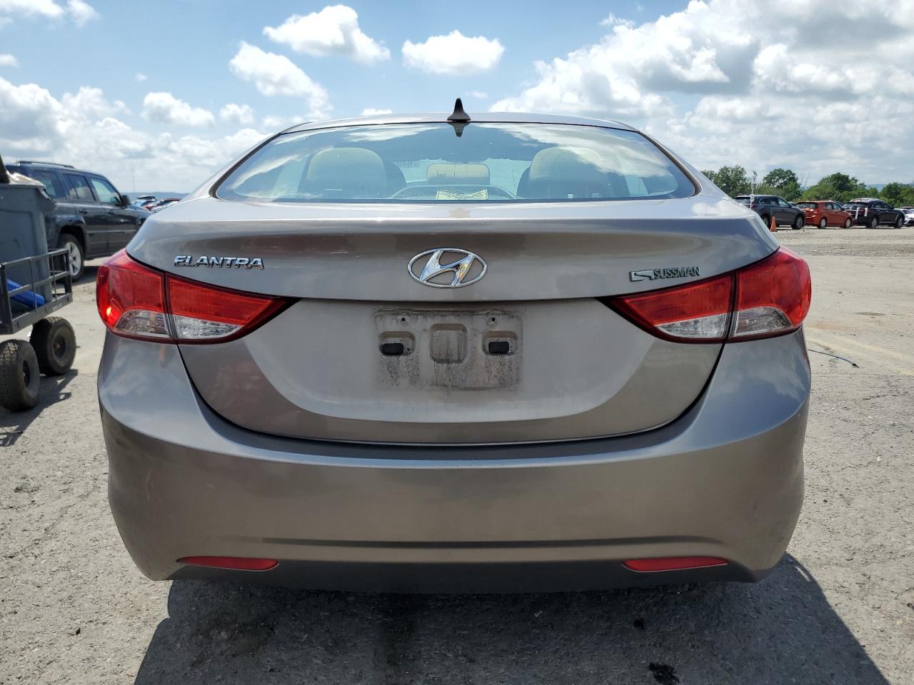 2012 Hyundai Elantra Gls VIN: 5NPDH4AE8CH132040 Lot: 64934155