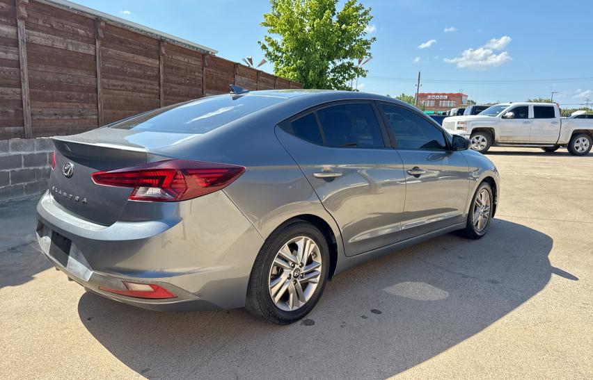  HYUNDAI ELANTRA 2019 Szary