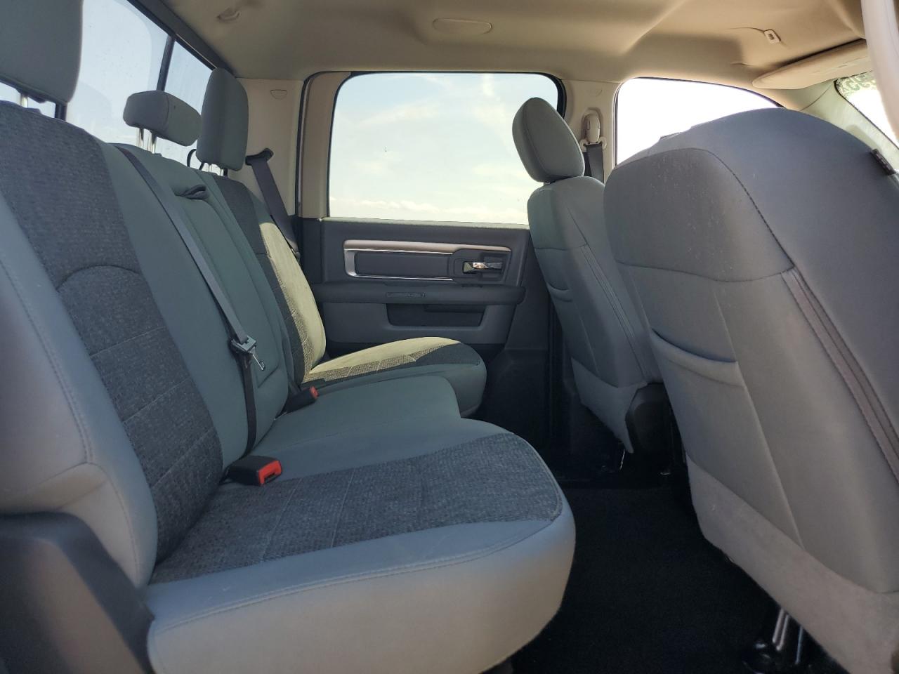 2018 Ram 2500 Slt VIN: 3C6UR5DLXJG328491 Lot: 66905695